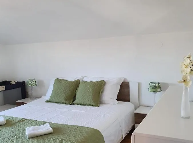 Laura Apartman Zára